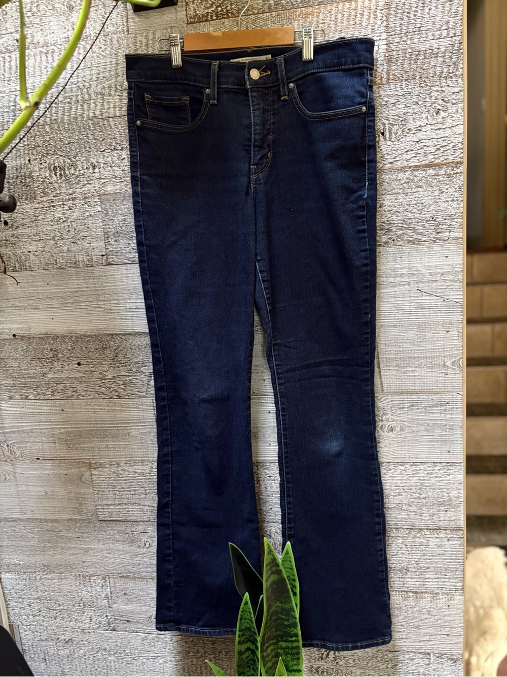 Levi's | 315 Shaping Bootcut Midrise Dark Wash Denim Jeans - Women's 30x31